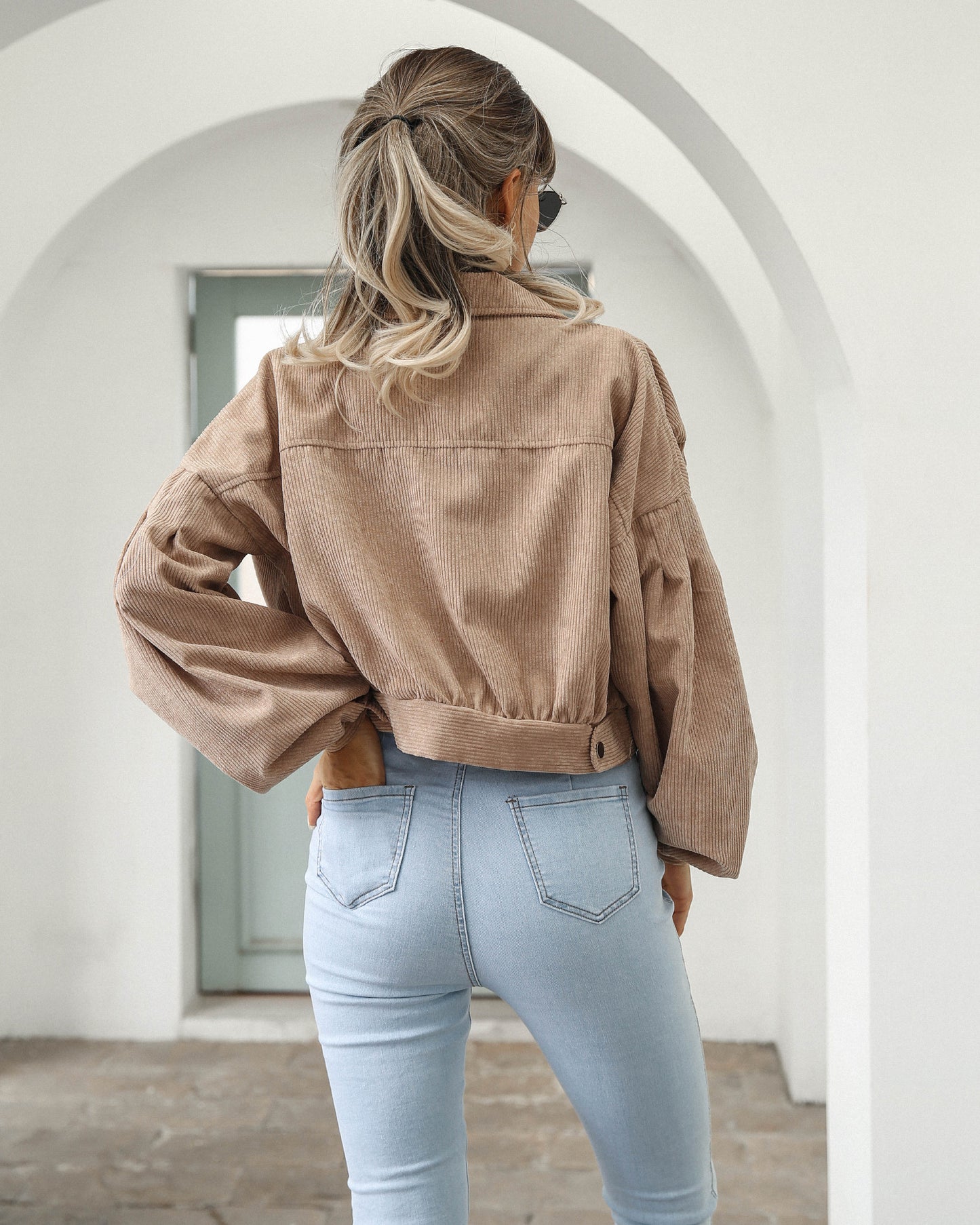 Amazon 2023 European And American Autumn And Winter Casual Lapel Corduroy Jacket Lantern Sleeve Single Breasted Short Jacket Women's Clothing