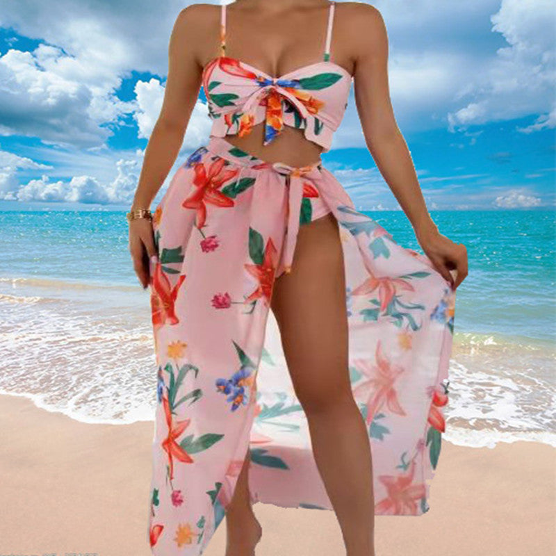 Three-piece Plant Print Bikini Swimsuit.