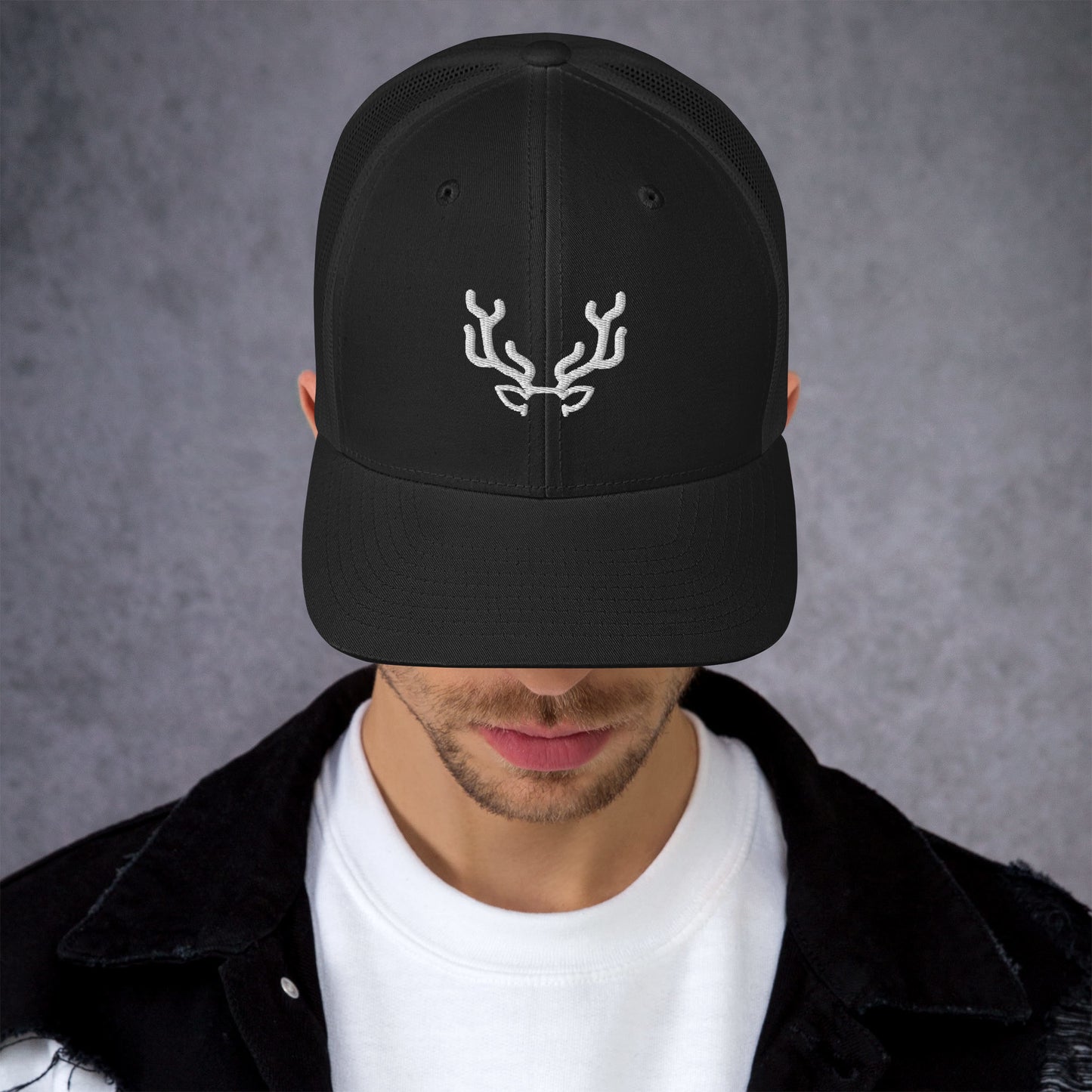 Stag embroidery, Trucker Cap