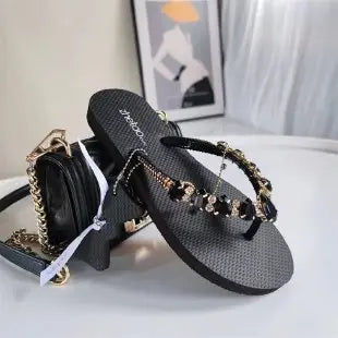Flip-flops Women's 2022 Summer New Outer Wear Korean Version Net Red Rhinestones Flat Bottom Sandals And Slippers Beach Shoes Women's Wholesale
