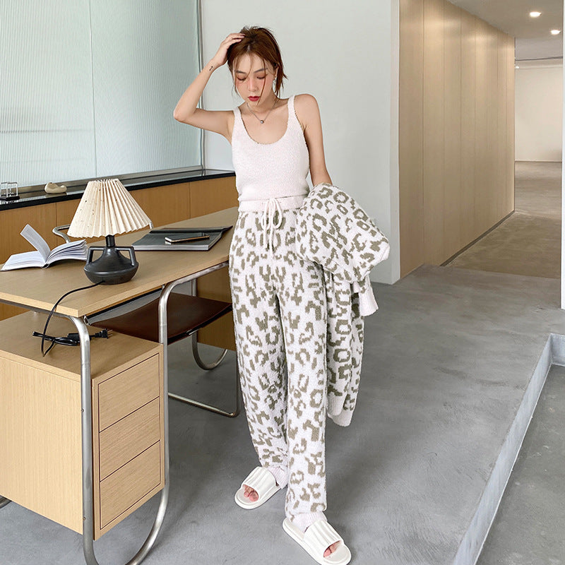 Three-piece Set Of Warm European And American Leopard Print Royal Sister Style Pajamas Women&#039;s Autumn And Winter Cardigan Wool Knitting Can Be Worn As Home Clothes