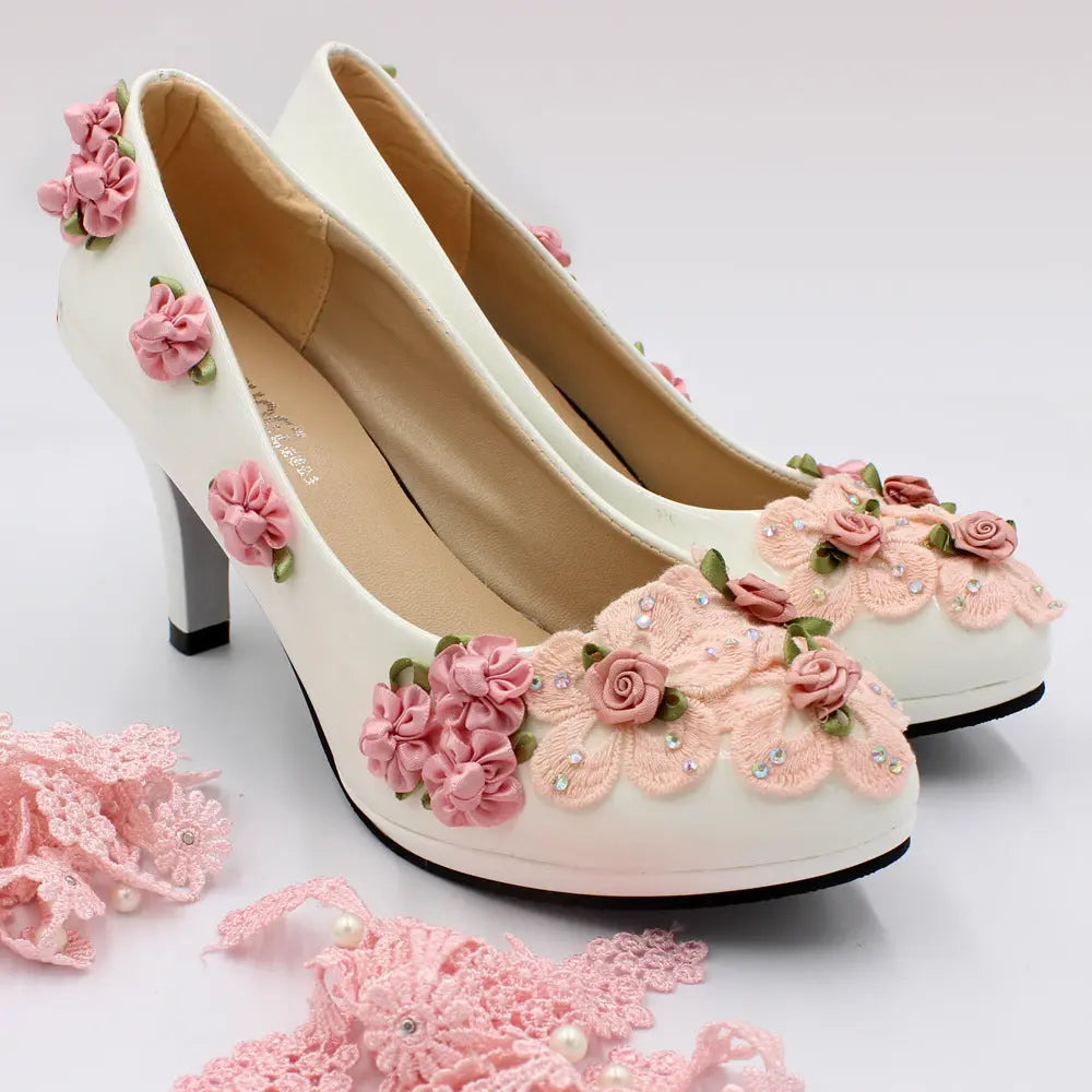 Flower Decoration High-heeled Women&amp;amp;#039;s Shoes Autumn Round Toe Patent Leather Wedding Shoes Bride Wedding Dress Shoes