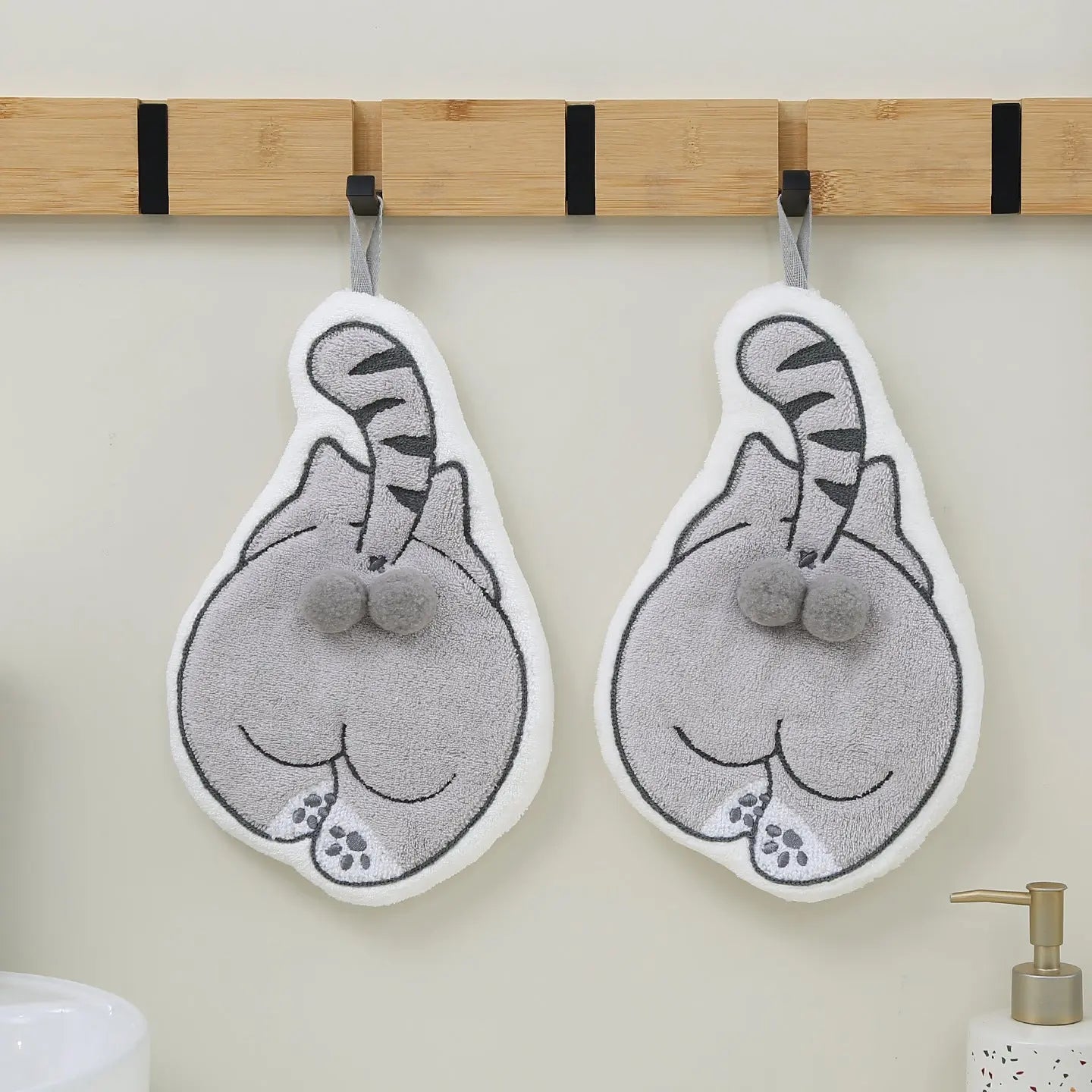 Funny Cat Butt Hanging Hand Towel – Soft Absorbent Bathroom Towel