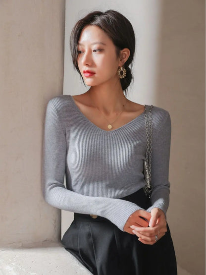 TikTok White V-neck Base Shirt Women's Spring, Autumn And Winter Korean Style Foreign Style Knitted Shirt All-match Slim-fit Women's Needle