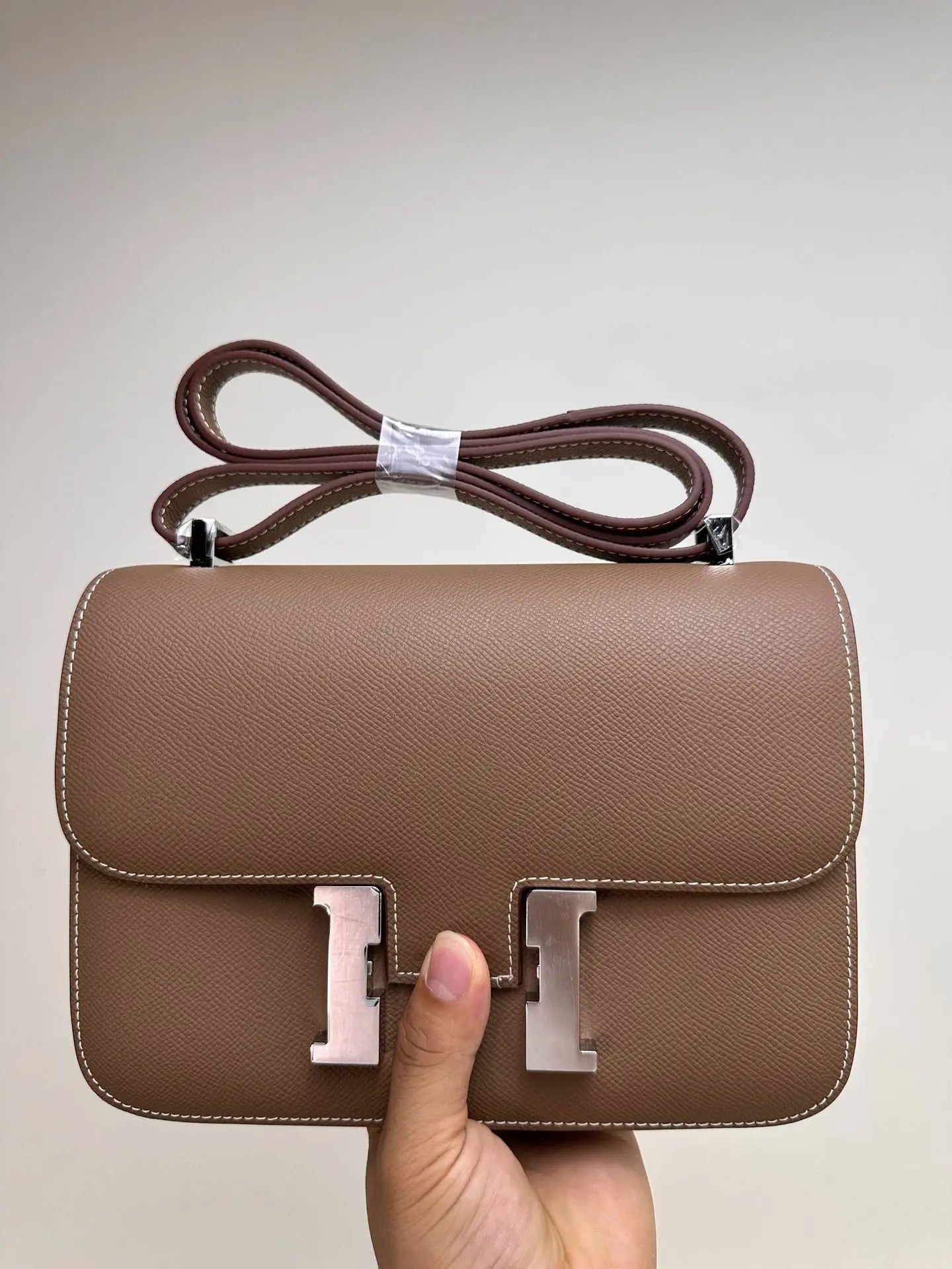 Women's Textured Cowhide Leather Flap Crossbody Bag