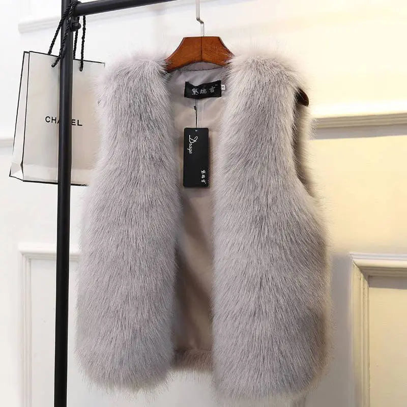 Women's Fluffy Faux-Fur-Look Longline Gilet