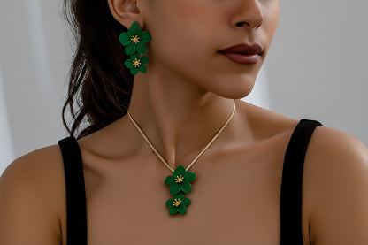 3 Piece Set Painted Flower Pendant Necklace Stud Earrings Suit Women Wear Holiday Travel Party Attendance