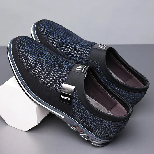 Men’s black slip-on casual loafers with breathable upper and cushioned sole