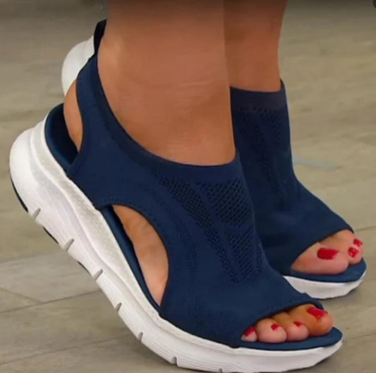 Cross-border Sandals Women&amp;#039;s 2021 Summer New Mesh Thick-soled Soft-soled Casual Sports Women&amp;#039;s Shoes Flat Flying Woven Fish Mouth Shoes Women