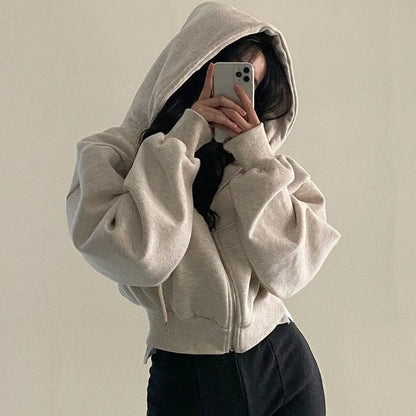 Cozy Cropped Zip Hoodie – Minimalist Streetwear Fleece Jacket for Everyday Comfort