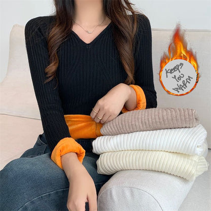 Fleece-lined Low Collar Knitted Bottoming Shirt For Women Autumn And Winter Western Style Tight Slimming Short Black Thick Sweater